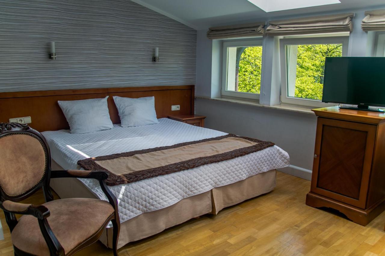 Hotel Apollo Darlowko Ngoại thất bức ảnh