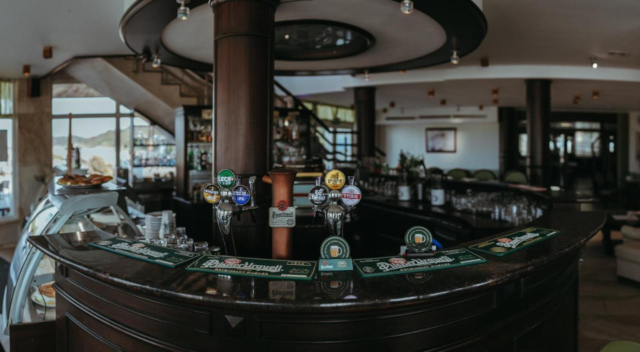 Hotel Apollo Darlowko Ngoại thất bức ảnh